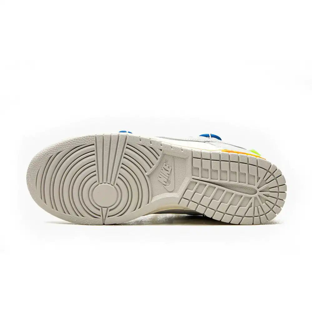 Off-White x Nike Dunk Low Lot 10 of 50