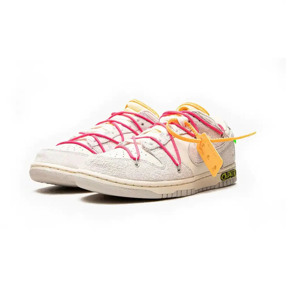Off-White x Nike Dunk Low Lot 17 of 50