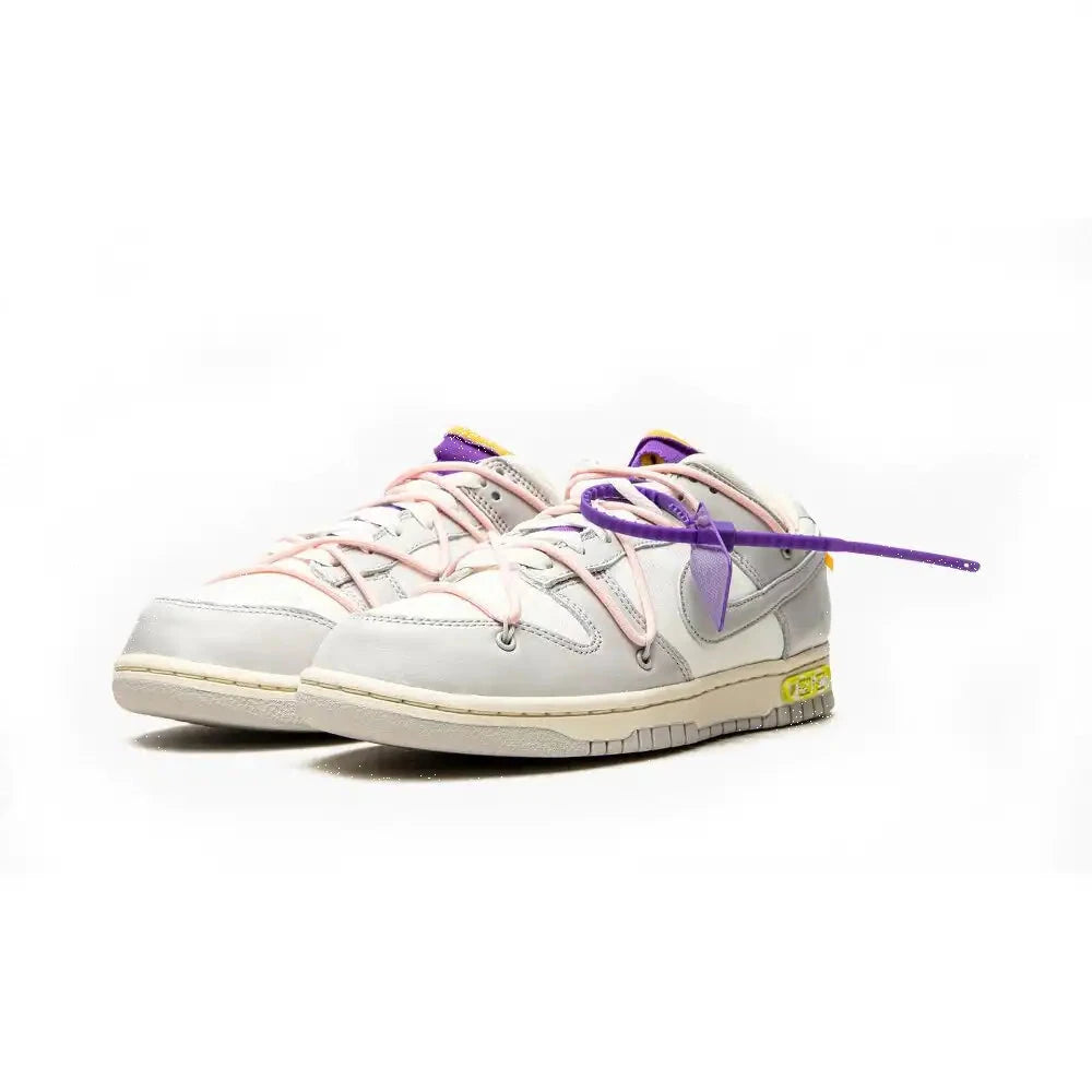 Off-White x Nike Dunk Low Lot 24 of 50