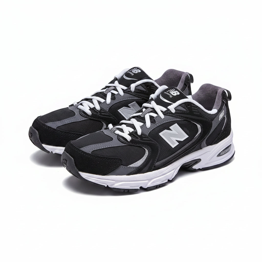 New Balance 530 - Preto | Branco