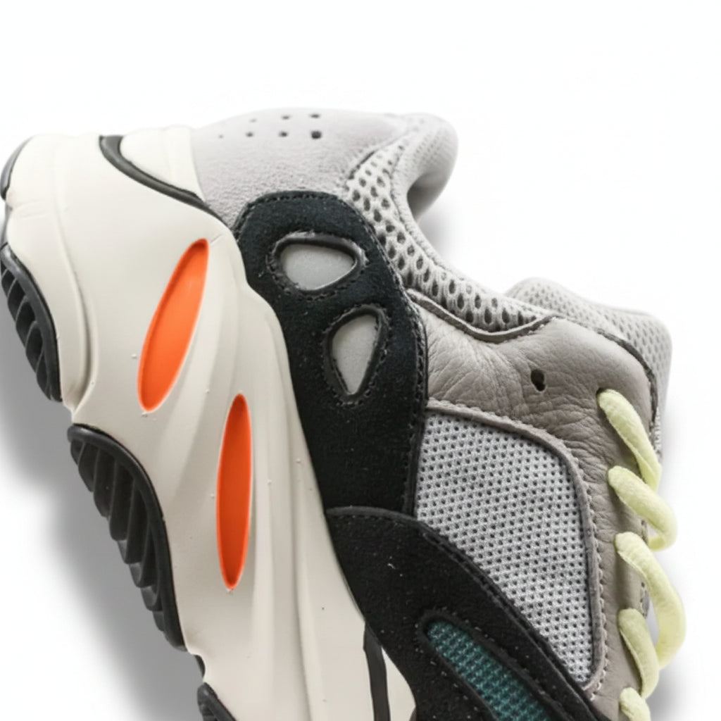 Adidas Yeezy Boost 700 - Wave Runner
