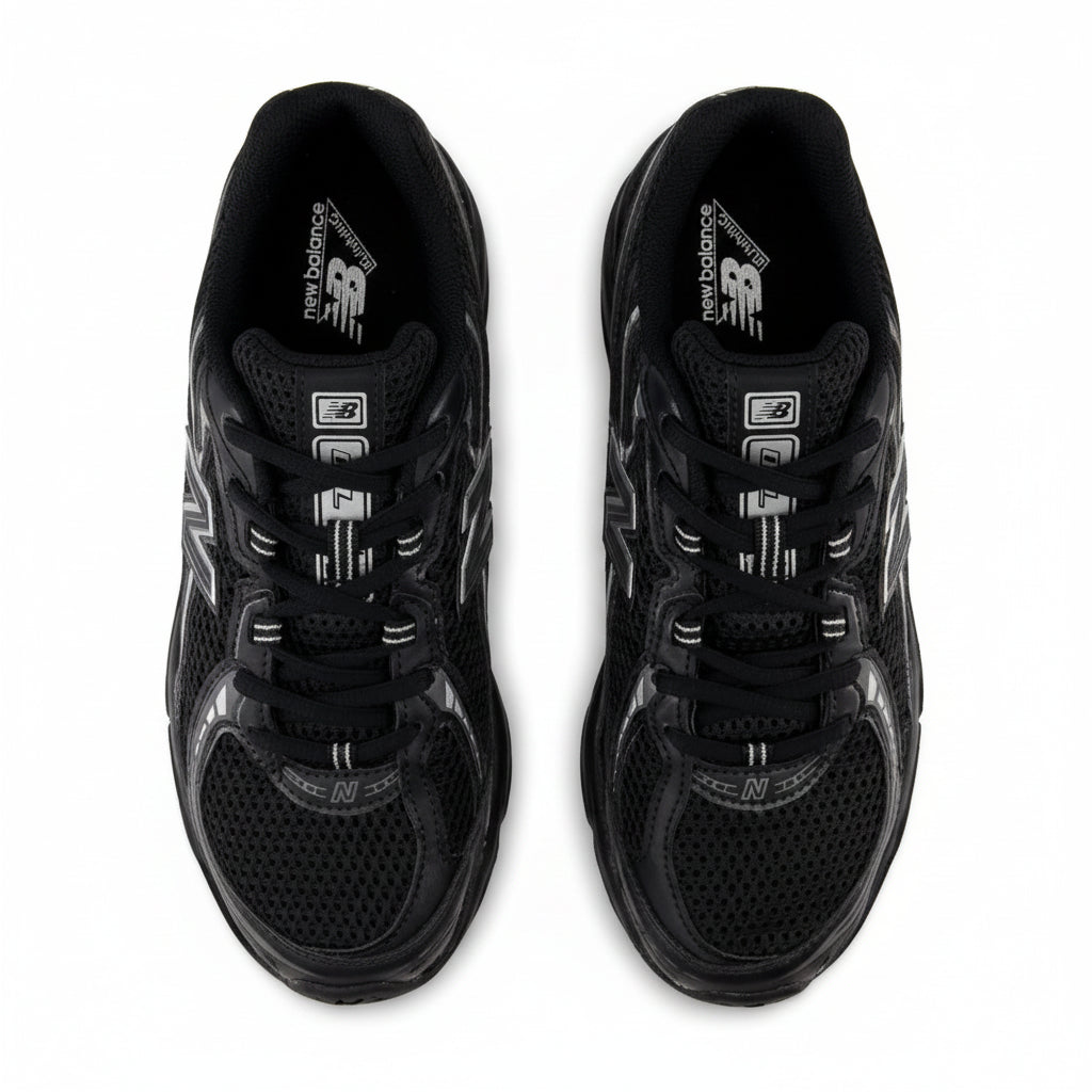 New Balance 740 - Preto