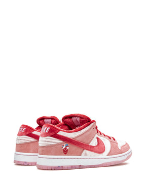 Nike SB Dunk Low Pro Strangelove