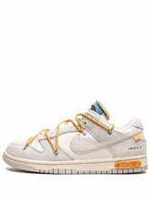 Off-White x Nike Dunk Low Lot 34 of 50
