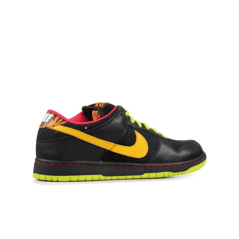 Nike SB Dunk Low Space Tiger