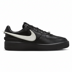 https://tuesneakers.com.br/