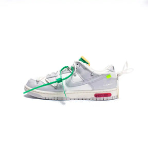 Off-White x Nike Dunk Low Lot 25 of 50