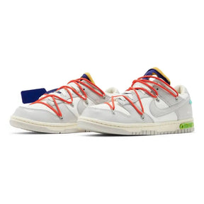 Off-White x Nike Dunk Low Lot 23 of 50