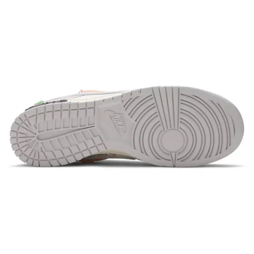 Off-White x Nike Dunk Low Lot 12 of 50