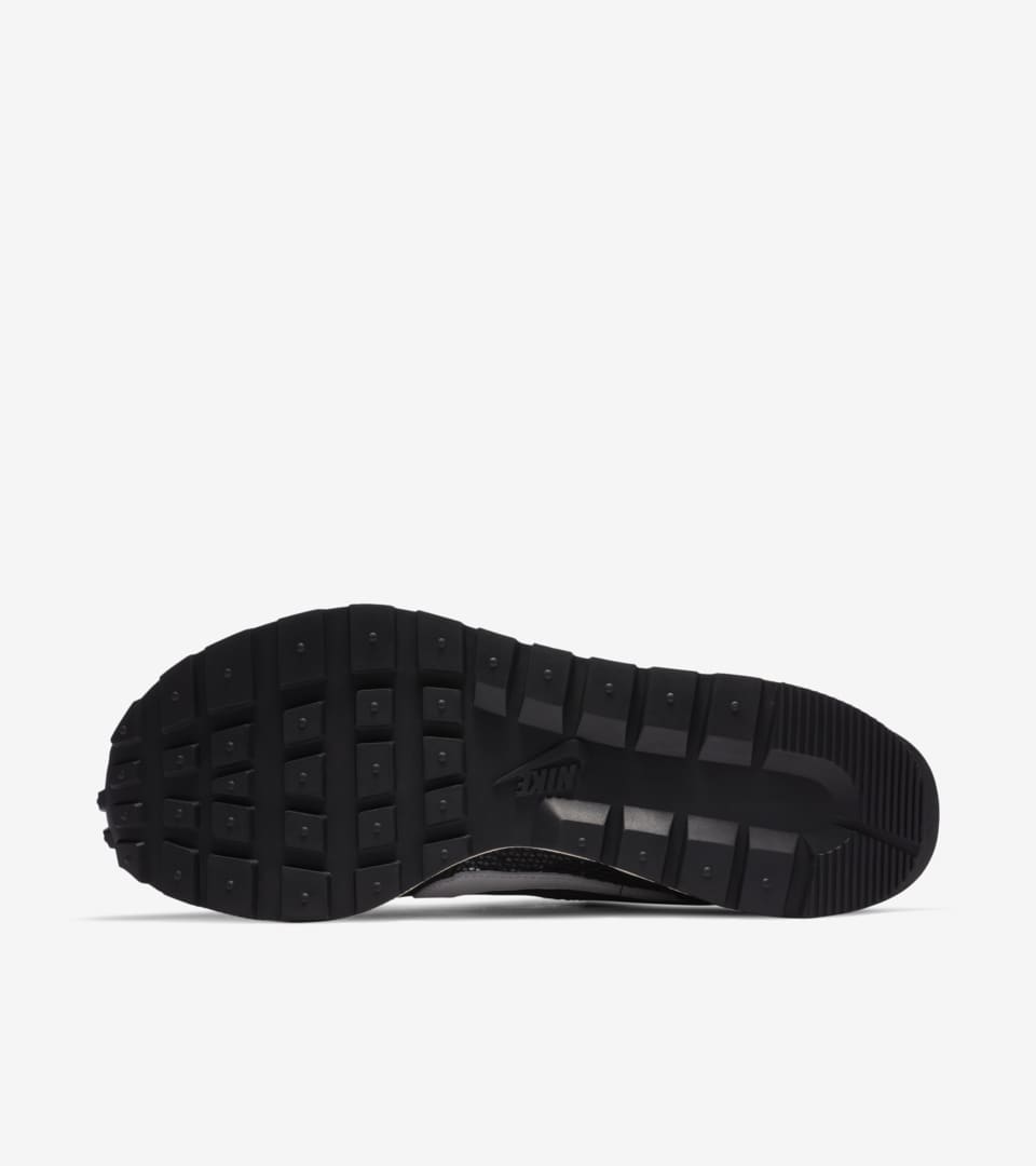 Sacai x Nike VaporWaffle Black and White