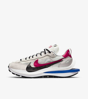 Sacai x Nike VaporWaffle Royal Fuchsia