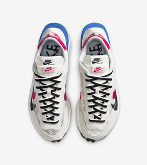 Sacai x Nike VaporWaffle Royal Fuchsia