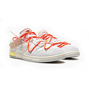 Off-White x Nike Dunk Low Lot 11 of 50