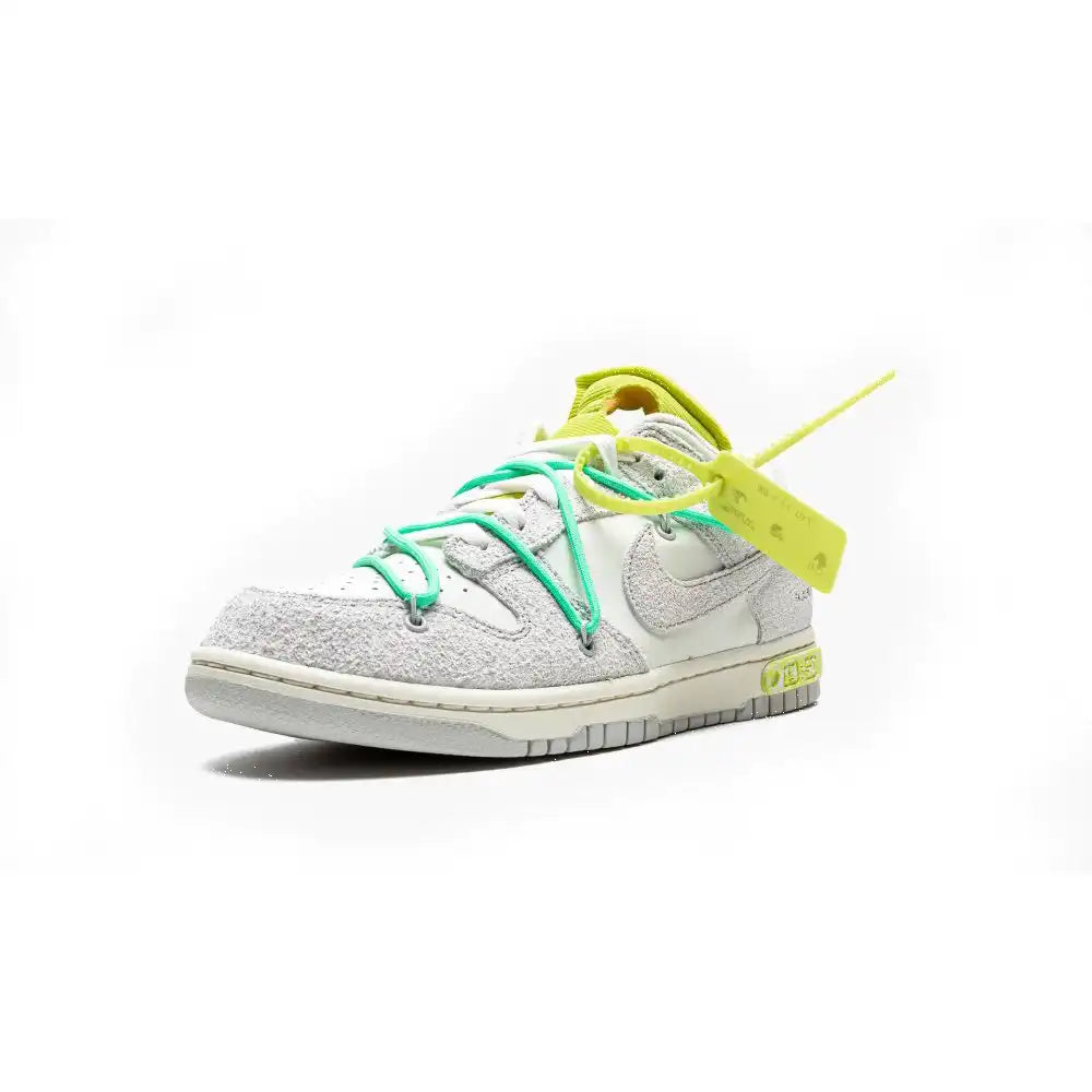 Off-White x Nike Dunk Low Lot 14 of 50