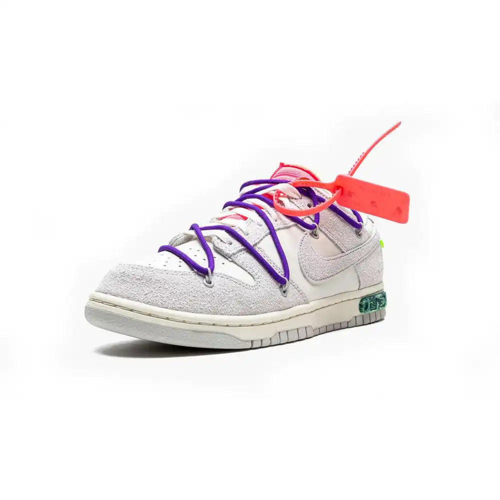 Off-White x Nike Dunk Low Lot 15 of 50