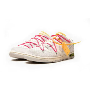Off-White x Nike Dunk Low Lot 17 of 50