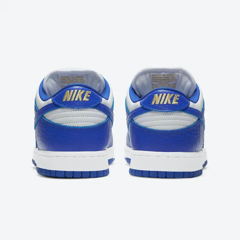 Supreme x Nike SB Dunk Low Hyper Royal