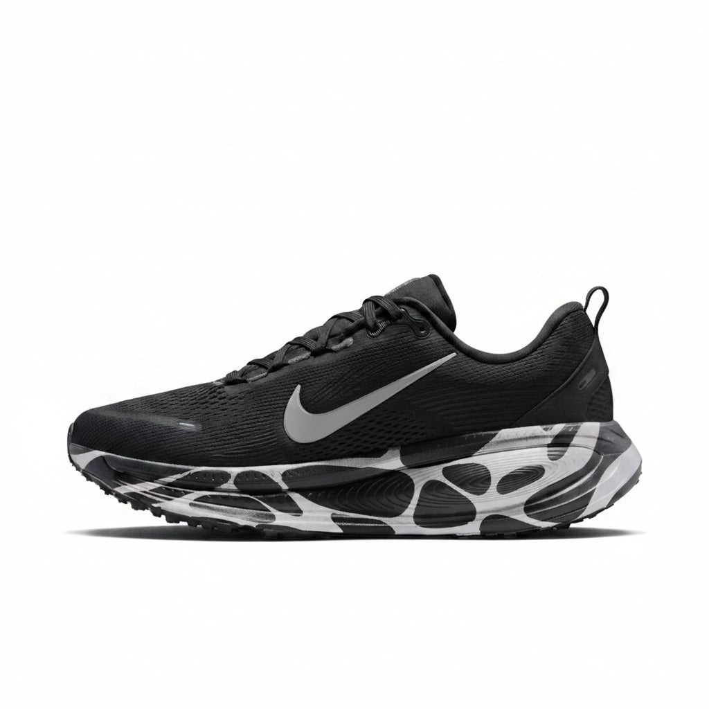 Nike Vomero 18 - Preto | Off Black