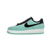 Nike Air Force 1 x Tiffany & Co Friends & Family