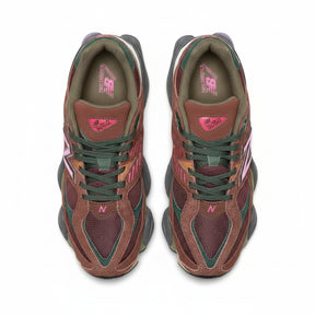 New Balance 9060 - Burgundy | Rosa