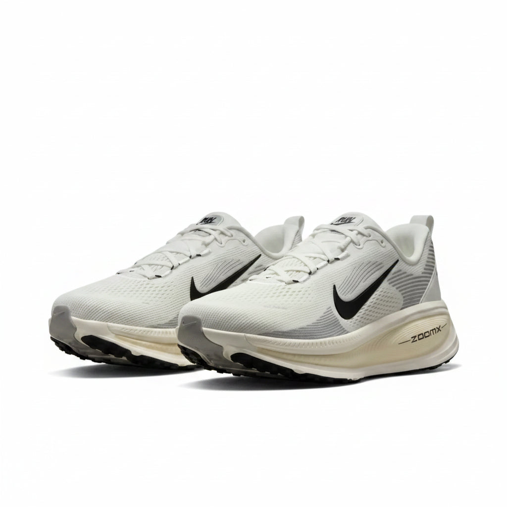 Nike Vomero 18 - Branco | Preto
