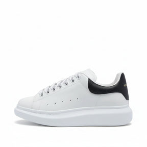 Alexander McQueen  Oversized Sneaker -  Branco | Preto