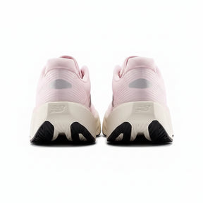 New Balance FuelCell Rebel v5 - Rosa