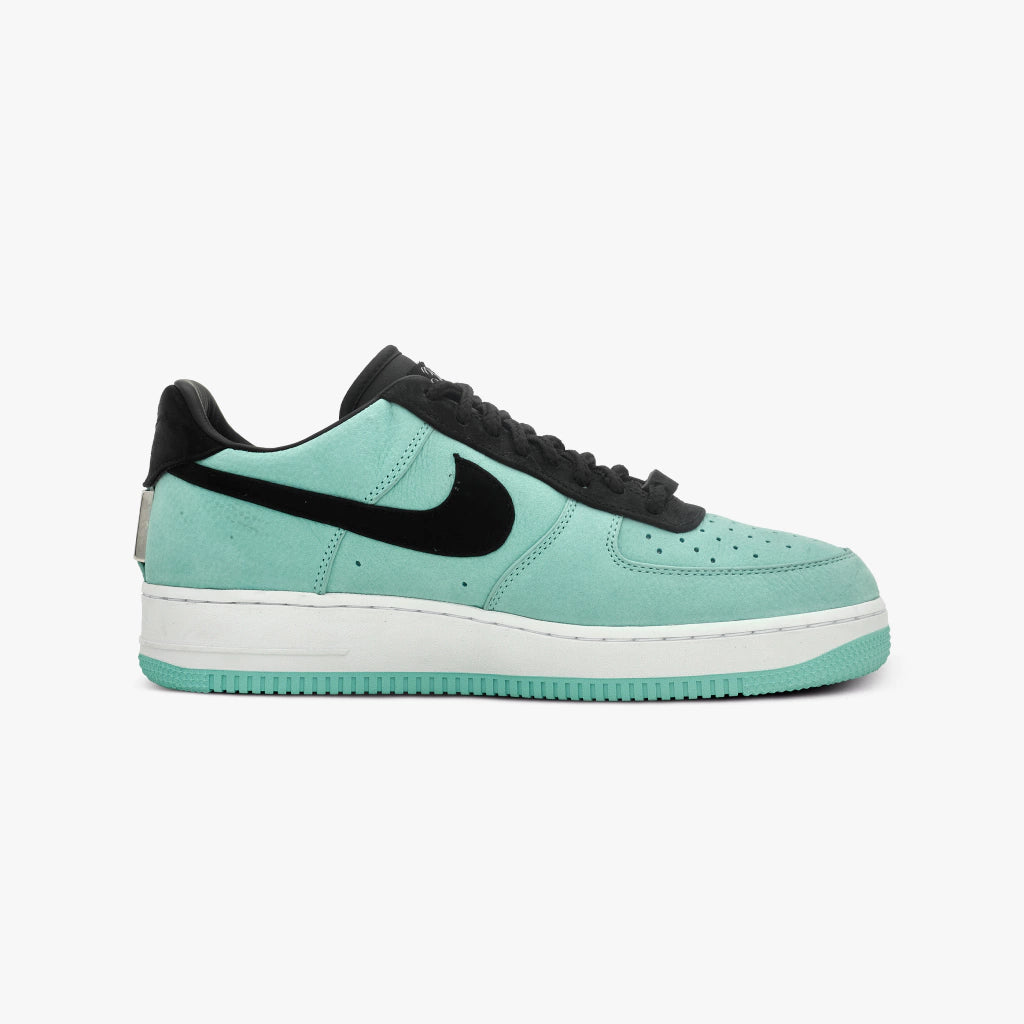 Nike Air Force 1 x Tiffany & Co Friends & Family