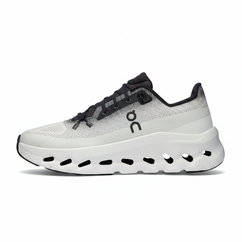 On Running Cloudtilt - Black | Ivory