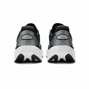 New Balance FuelCell Rebel v5 -  Preto | Branco