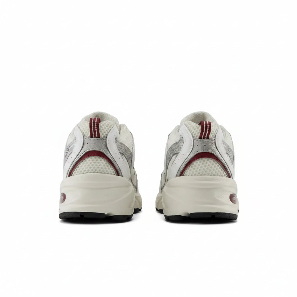 New Balance 530 - Branco | Vermelho