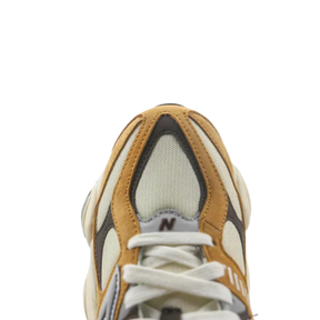 New Balance 9060 - Marrom