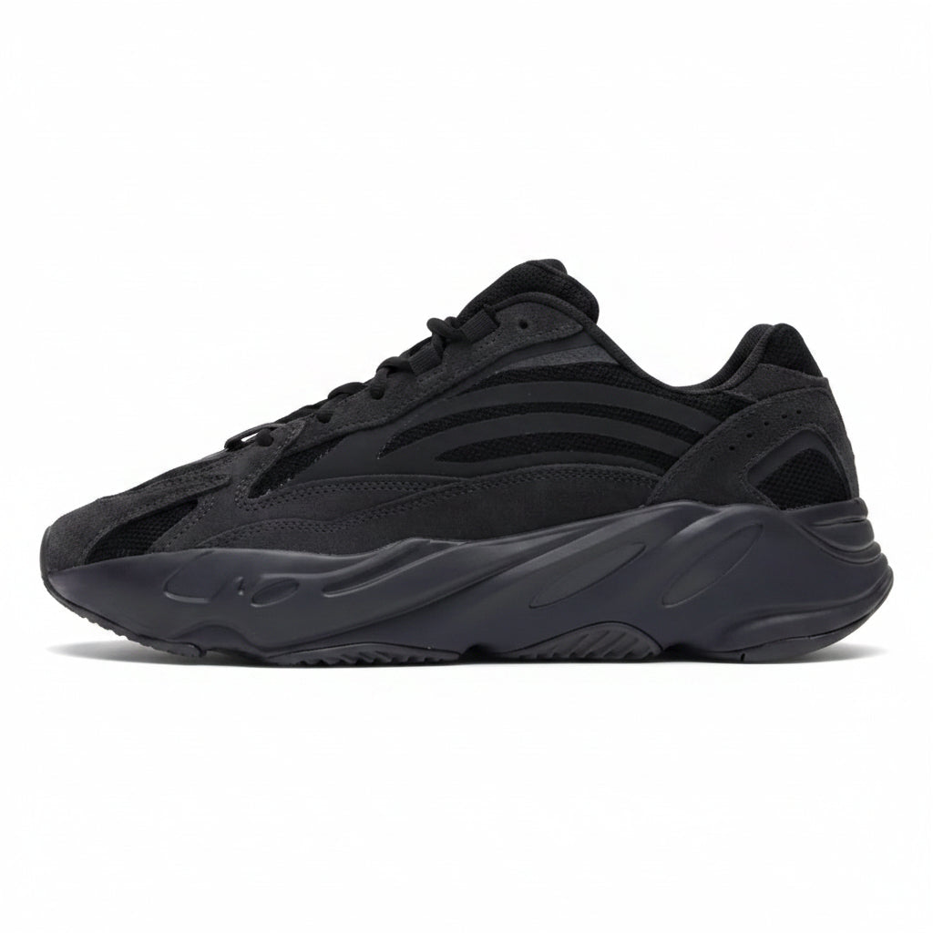 Adidas Yeezy Boost 700 - Vanta