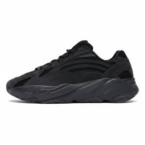 Adidas Yeezy Boost 700 - Vanta