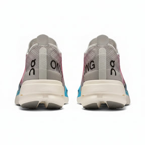 On Running Cloudboom Strike - White | Horizon