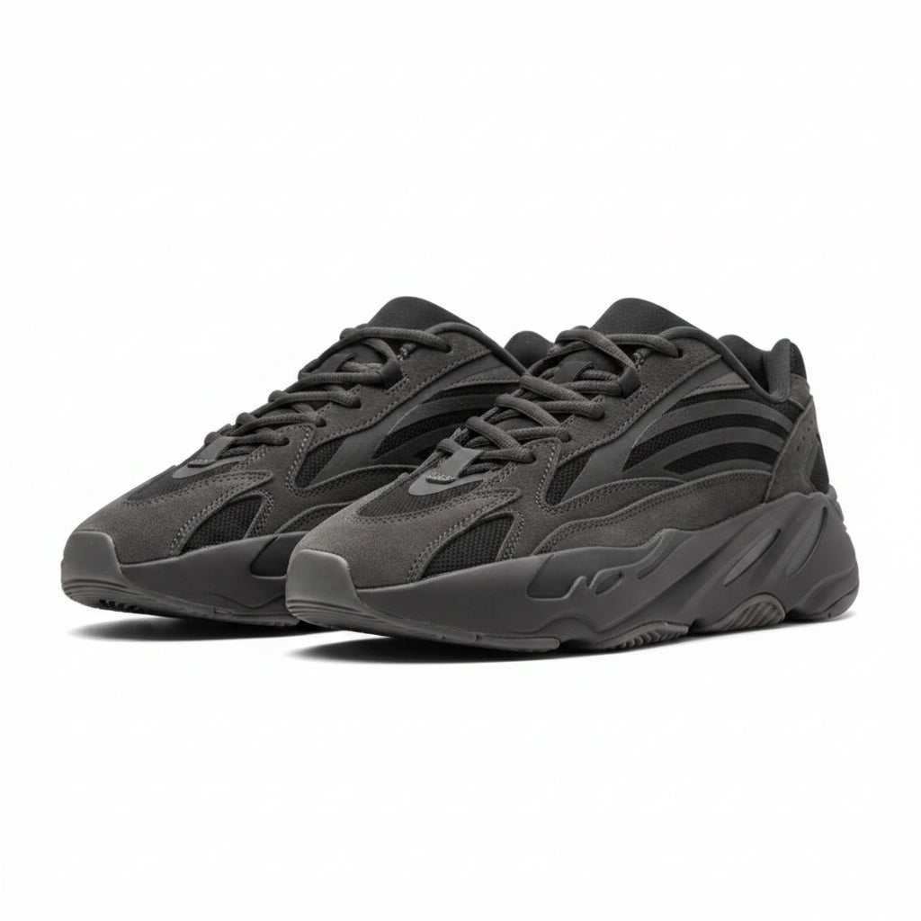 Adidas Yeezy Boost 700 - Vanta