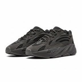 Adidas Yeezy Boost 700 - Vanta